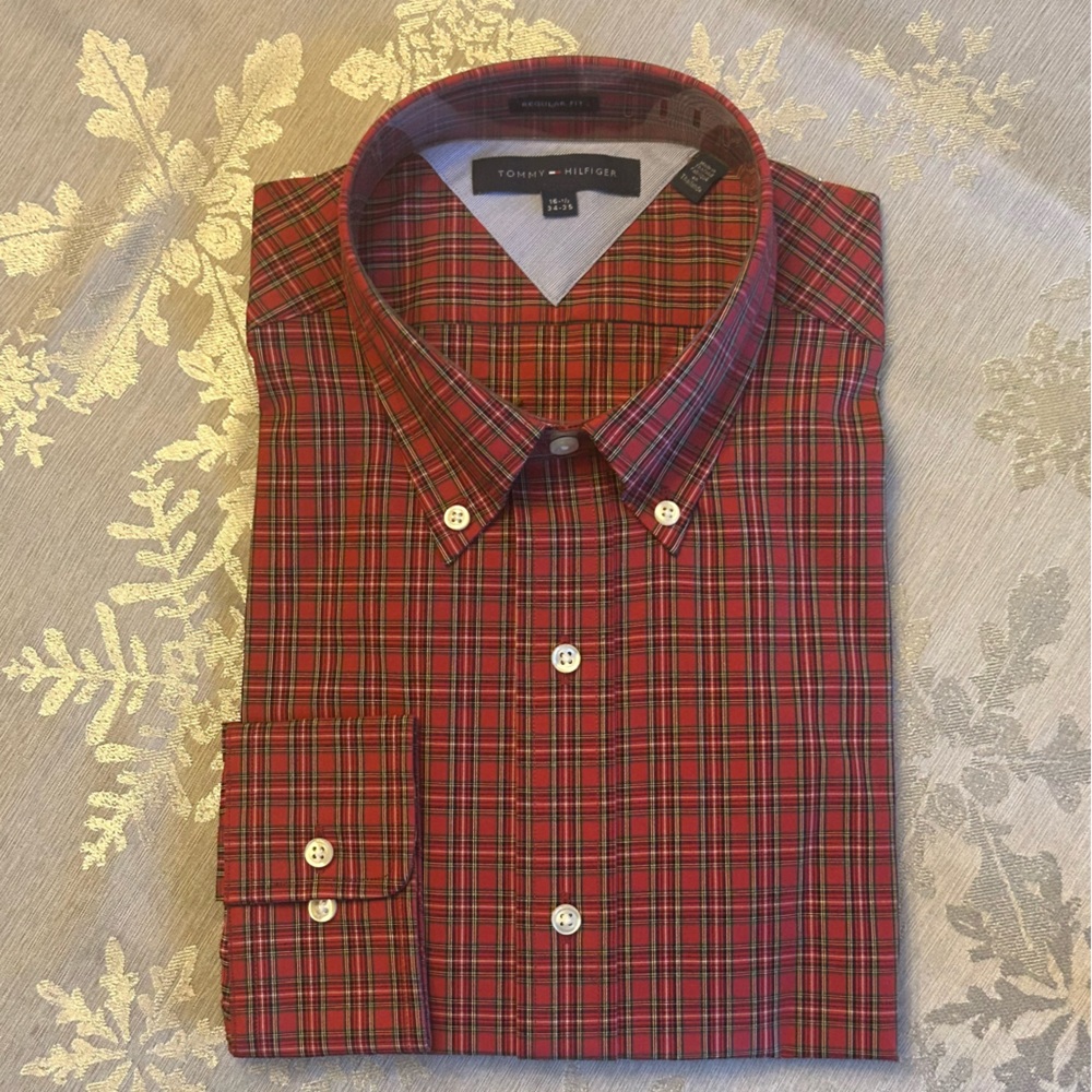 Tommy Hilfiger -Regular Fit Long Sleeve Red Plaid Dress Shirt size 16 1/2 -34/35